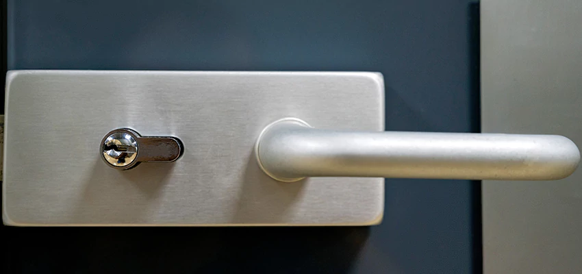 Change Patio Door Locks in Willows, California