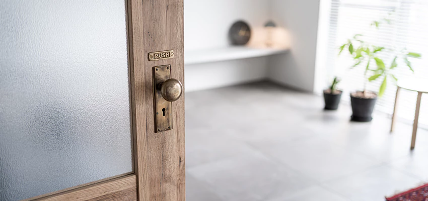 Deadbolt Door Lock Knob Repair in Willows, California